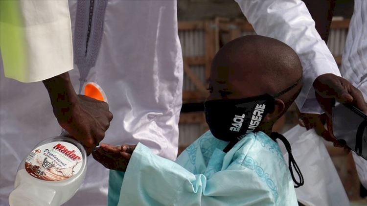 Afrika'da son 24 saatte 14 bin 727 kişide Kovid-19 tespit edildi