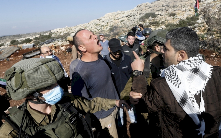 Filistinliler, Yahudi yerleşimcilerin topraklarına el koymasına izin vermedi