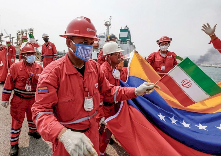 İran Venezuela'ya 10 gemilik tanker filosu yolluyor!