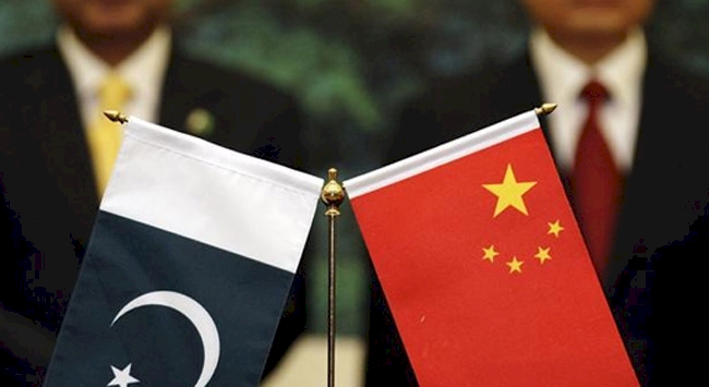Çin'den Suudi Arabistan'a 2 milyar dolar ödemesi olan Pakistan'a destek