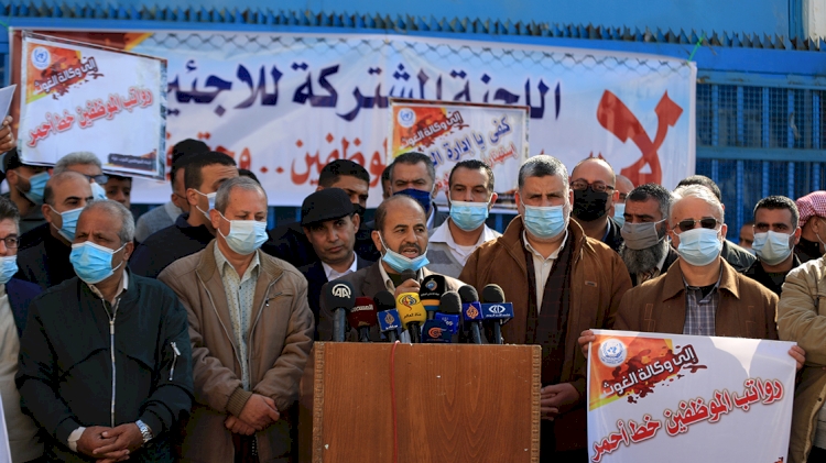 UNRWA'nın yardımlarda kısıtlamaya gitmesi Gazze'de protesto edildi