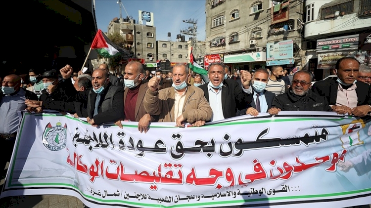 BM yardım kuruluşunun sunduğu hizmetleri azaltması Gazze'de protesto edildi