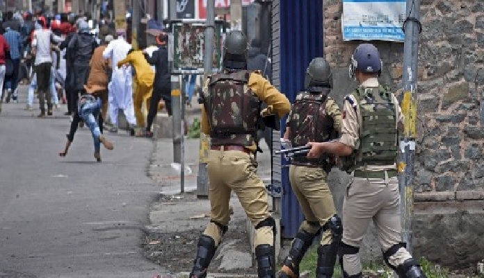 Pakistan Dışişleri Bakanı Kureyşi'den 'Keşmir'in Hindistan'ın iç meselesi olmadığı' vurgusu