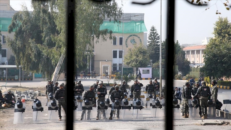 İslamabad’da muhalefet partilerinin protestosu sebebiyle güvenlik önlemleri artırıldı