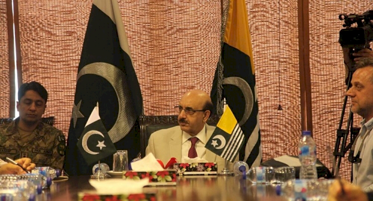 Azad Cammu ve Keşmir Cumhurbaşkanı Han, Hint yönetiminin İslamofobik politikalarını eleştirdi