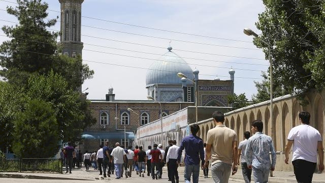 Tacikistan’da camiler 1 Şubat’tan itibaren yeniden ibadete açılacak