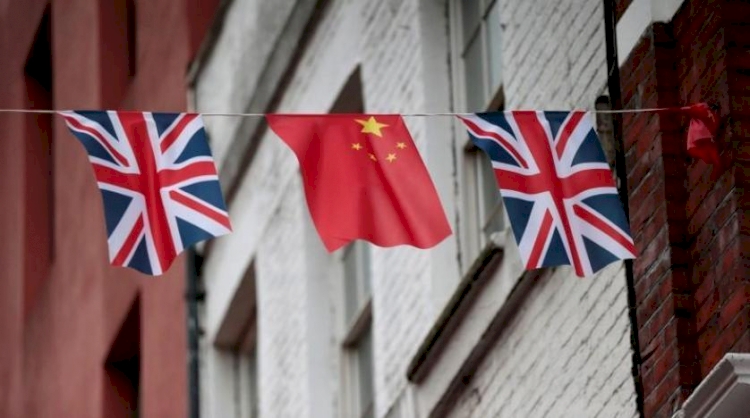 İngiltere'nin gazeteci kimliği altındaki 3 Çinli ajanı sınır dışı etti