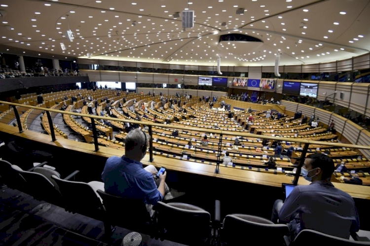 Avrupa Parlamentosu AB'den Suudi Arabistan ve BAE'ye silah satışının yasaklanmasını istedi