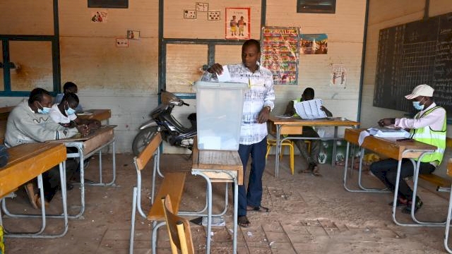 Nijer'de cumhurbaşkanlığı seçimlerinin ikinci turu yapılıyor