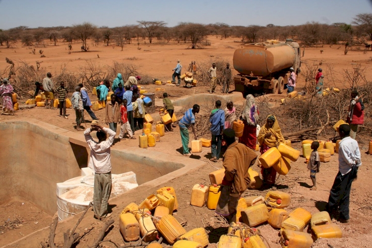 Kenya: 'Bizi öldürecek olan koronavirüs değil susuzluktur'