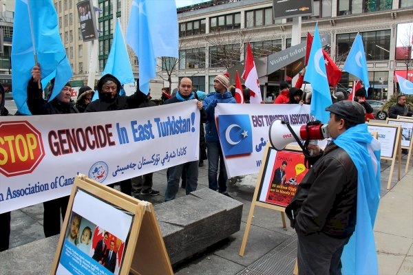 Kanada, Çin'in Uygur Türklerine yönelik uygulamalarını 'soykırım' olarak tanımladı
