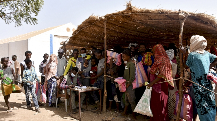 Etiyopya'daki çatışmalardan Sudan'a kaçan sığınmacılar barınma, gıda ve ilaç sıkıntısı çekiyor