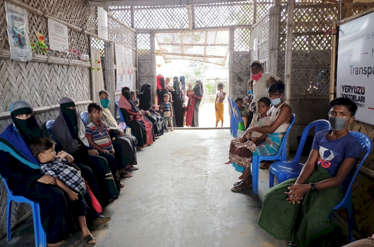 Yeryüzü Doktorları Bangladeş'teki Arakanlı mülteciler için çalışmalarını kesintisiz sürdürüyor
