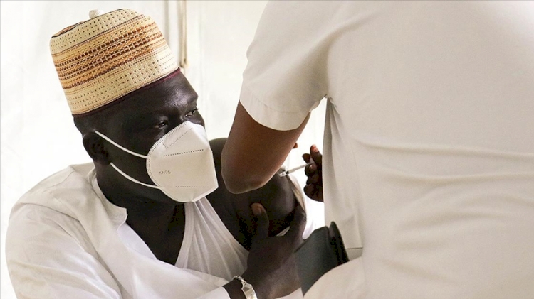 Senegal COVAX'ın gönderdiği Kovid-19 aşılarını teslim aldı