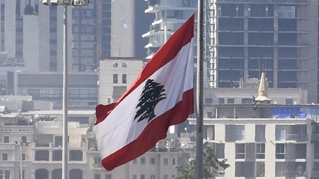 Lübnan'da silah taşıma ruhsatları geçici olarak donduruldu