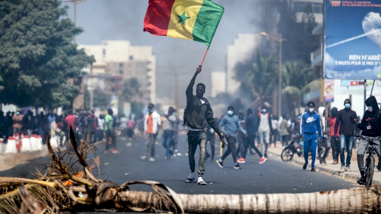 Senegal'de muhalif lider Ousmane Sonko hakkındaki gözaltı kararı kalktı