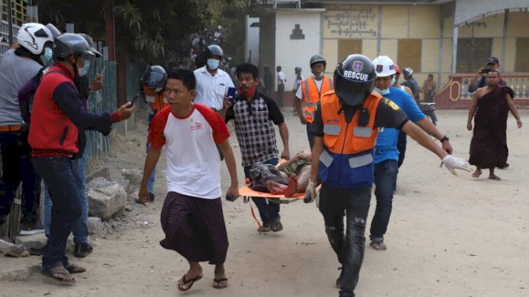 Myanmar'da darbe karşıtı gösterilerde dün 38 kişi öldü