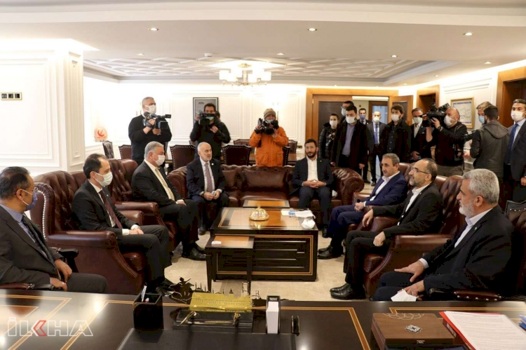 HÜDA PAR Genel Başkanı Sağlam'dan Erbakan'a 'yeni anayasa' ziyareti