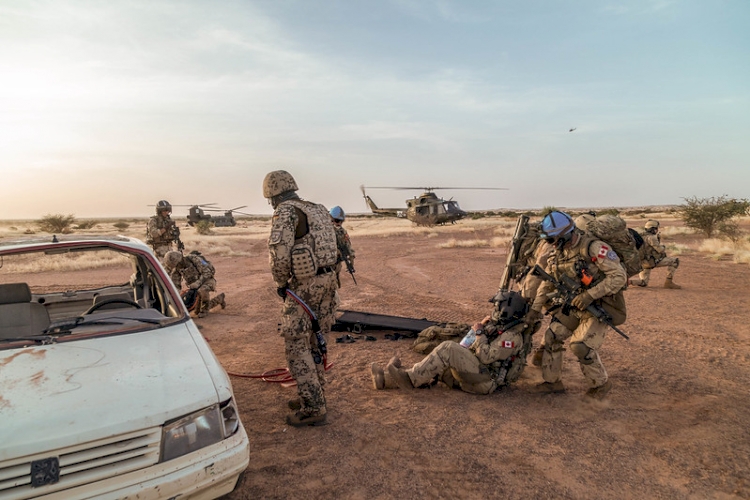Mali'de karakola saldırı: 33 asker öldü