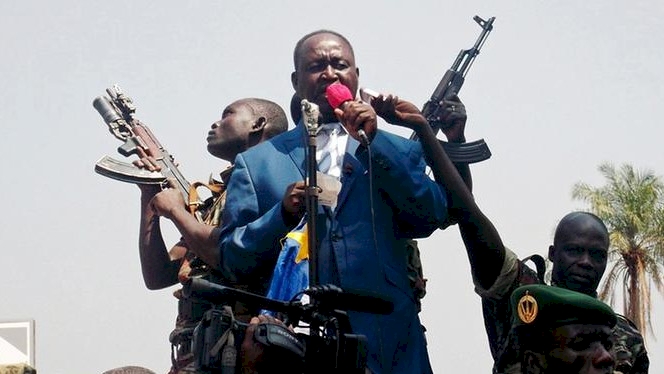 Orta Afrika Cumhuriyeti'nde eski Cumhurbaşkanı Bozize, isyancıların lideri oldu