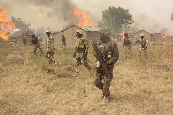 Nijerya'da öğrencileri kaçıran silahlı çetenin kampı imha edildi