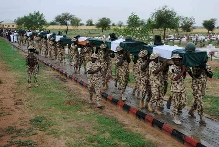 Nijerya'da kaybolan 11 asker ölü bulundu