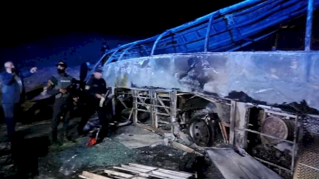 Mısır'da yolcu otobüsü devrildi: 20 ölü