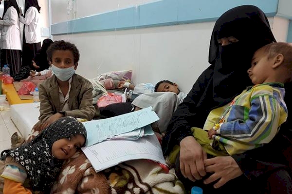 Açlık ile boğuşan Yemen'de COVID-19 hızla yayılıyor