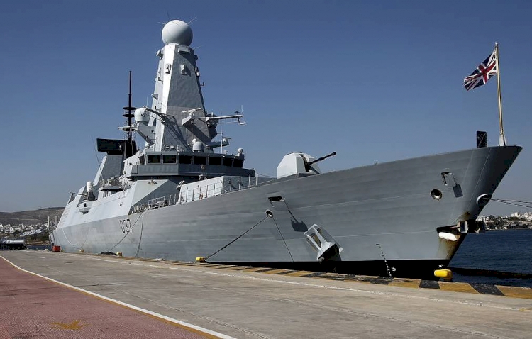 'İngiltere, Karadeniz’e 2 savaş gemisi gönderiyor'