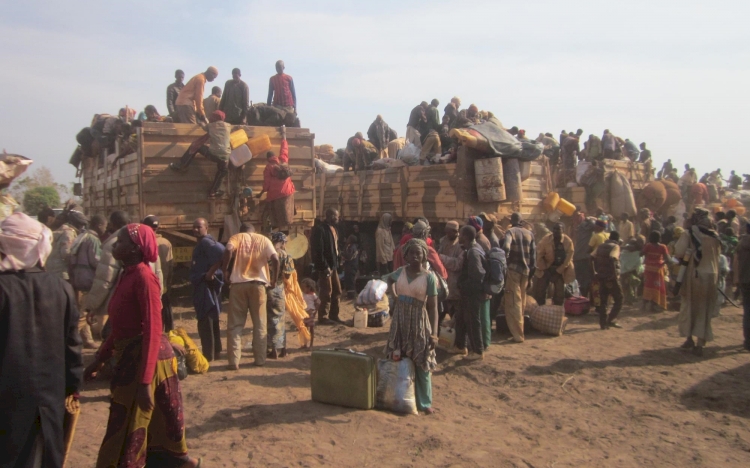 Orta Afrika Cumhuriyeti'ndeki çatışmalar nedeniyle geçen hafta 2 bin kişi Çad'a sığındı