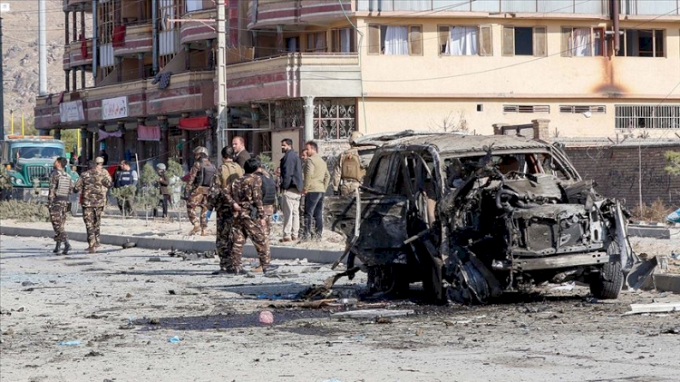 Afganistan'da güvenlik müdürünün aracına saldırı: 3 ölü