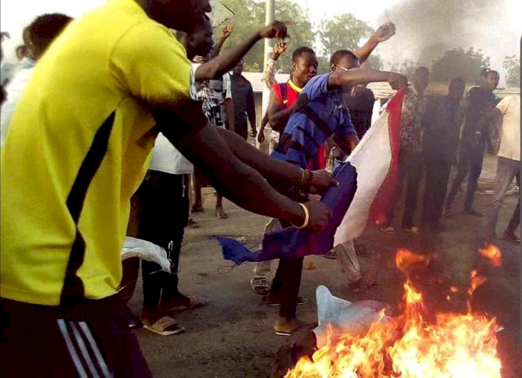 Çad'da Fransa ve Askeri Geçiş Konseyi yönetimine karşı düzenlenen gösterilerde 9 kişi öldü