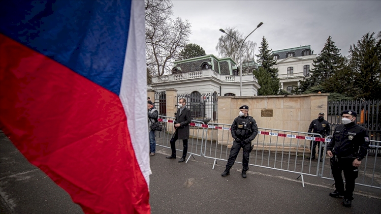 Çekya-Rusya ilişkilerini derinden sarsan 'diplomat krizi' sürüyor
