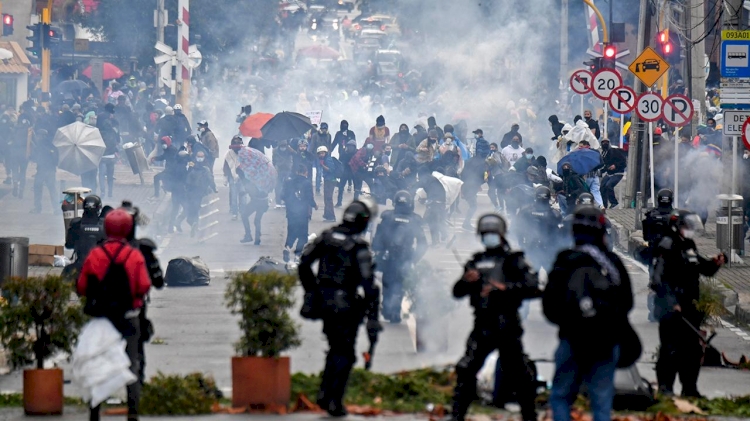Kolombiya'da vergi reformu karşıtı gösterilerde ölü sayısı 19'a yükseldi
