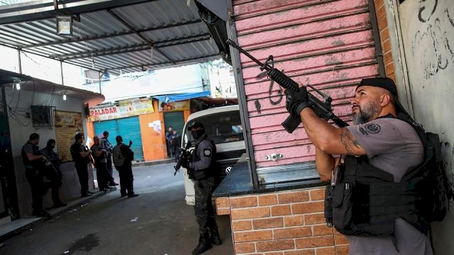 Brezilya'da uyuşturucu kaçakçılarına  operasyon: 25 ölü
