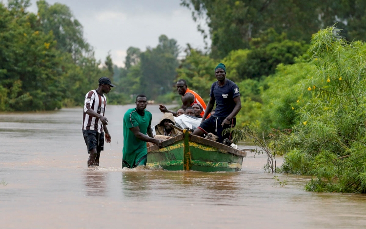 Kenya'daki sel felaketinde 7 bin kişi evini terk etti