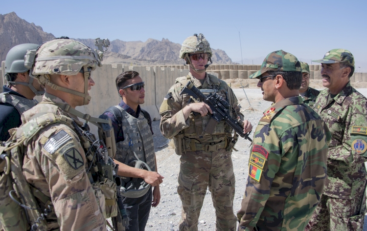 ABD, Amerikan ordusu için çalışan işbirlikçi Afganları tahliye etmeyi planlıyor