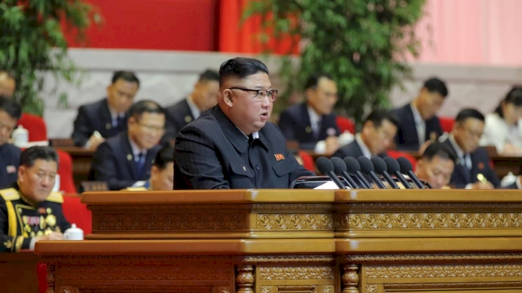 Kuzey Kore lideri Kim, ülkesinin ABD ile 'hem diyaloğa hem çatışmaya' hazırlıklı olmasını istedi