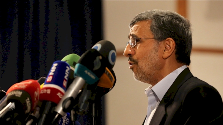 Ahmedinejad bazı isimlerin veto edildiği seçimleri 'devrime ve düzene zararlı' olarak niteledi