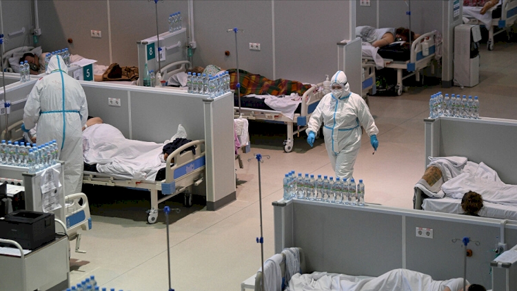 Rusya'da koronavirüs salgınında rekor can kaybı