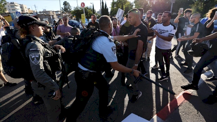 İşgal güçleri Şeyh Cerrah Mahallesi'nde düzenlenen barışçıl gösteriye müdahale etti