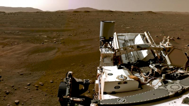 Mars yüzeyinde ilk delik açıldı