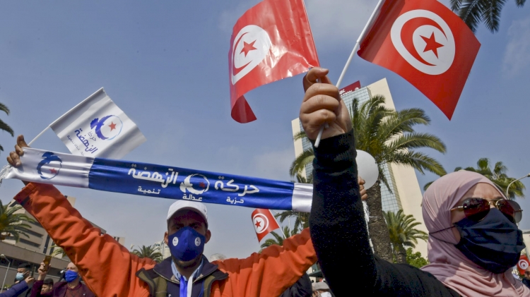 BAE ve Suudi Arabistan merkezli Twitter hesapları Tunus'taki darbe girişimiyle İhvan'ı hedef aldı