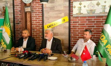 HÜDA PAR Genel Başkanı Yapıcıoğlu'ndan seçim barajı açıklaması