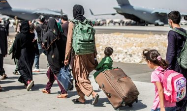 Amerikan basını: Tahliye edilen Afganların 20 bini ABD'de, 40 bini ABD dışında bekletiliyor