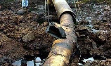 Kolombiya'da petrol sahasına yönelik saldırı sızıntıya neden oldu