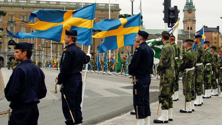 İsveç 'AB ordusu' planına soğuk bakıyor