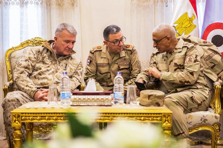 Mısır'ın cunta yönetimi ABD'li askeri yetkililer iş birliğini görüştü