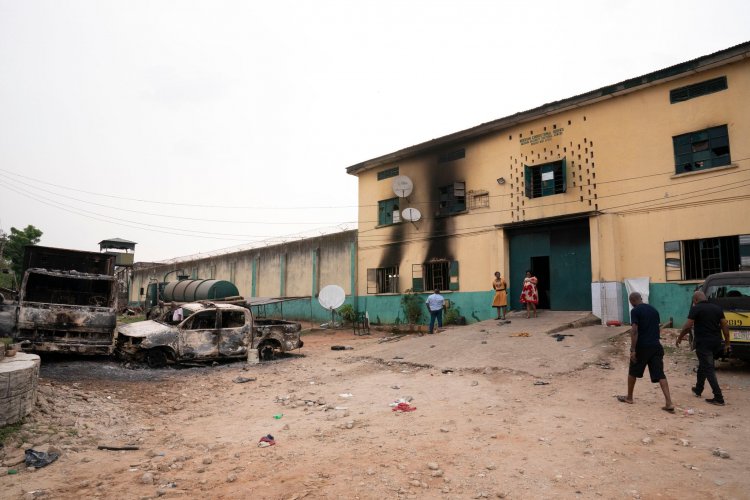 Nijerya'da 240 mahkum firar etti
