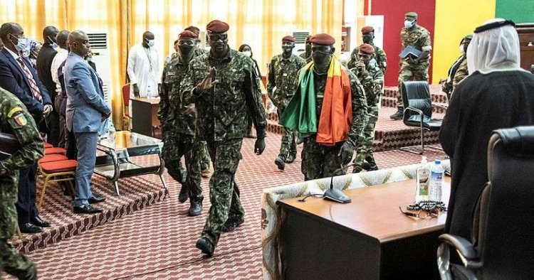 Gine'de darbenin ardından hükümet kurma görüşmeleri başladı